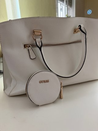 Bolso Guess blanco con monedero