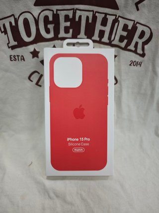 Funda Silicona Apple iPhone 15 Pro Roja