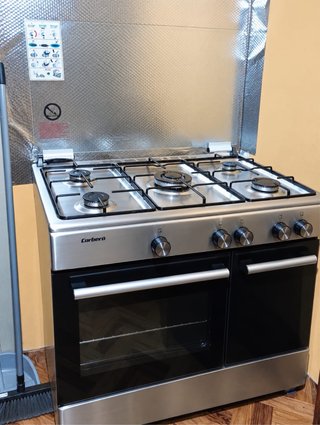Cocina a Gas Corberó 5 Fuegos con Horno