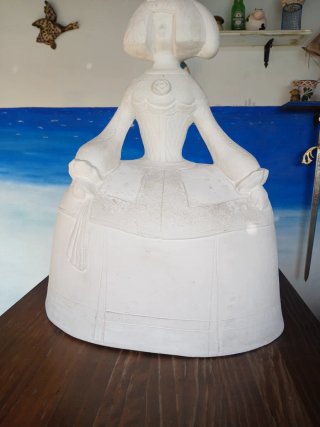 Figura de Escayola Menina