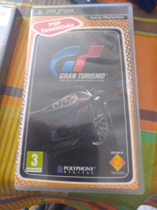 PSP Gran Turismo Essentials
