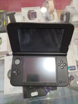 Nintendo 3DS XL Nero e Rosso