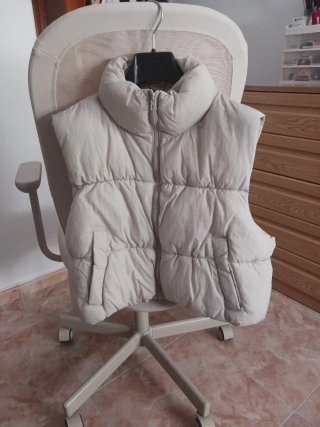 Chaleco acolchado beige