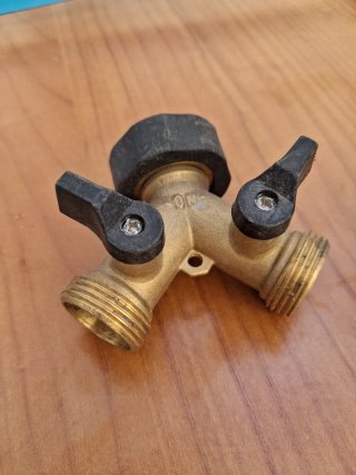 Válvula Doble para Grifo