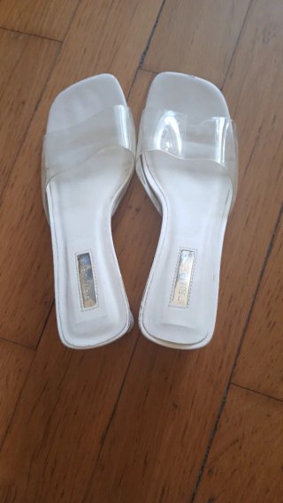 Sandalias tacón transparente Primark talla 41