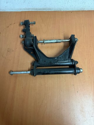 Soporte de motor Honda SH 300 (2013)