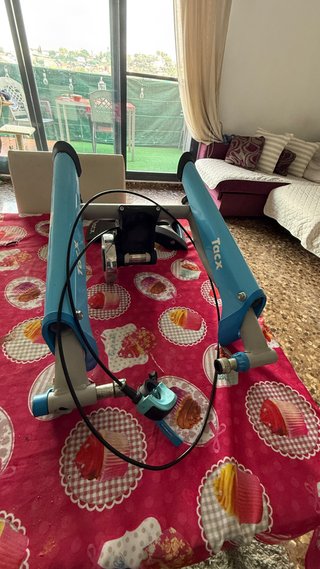 Rodillo Tacx azul para bicicleta