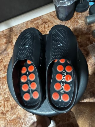 Zuecos Nike Mind 1 Negros