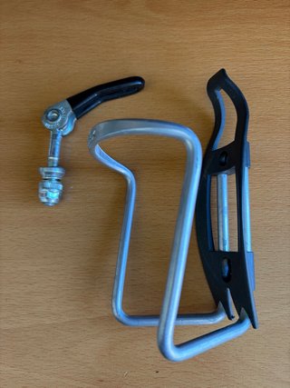 Portabidón y Cierre de Tija para Bicicleta