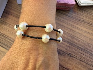Conjunto de Pulsera y Collar de Cuero y Perlas