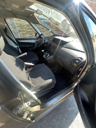 Citroen C4 2011