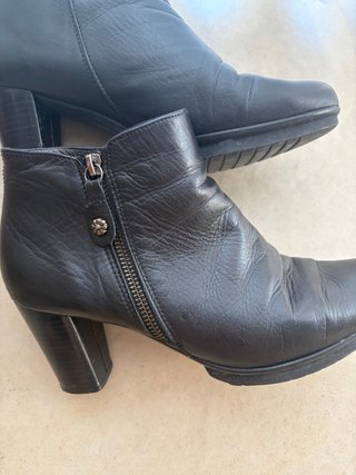 Botines de Piel buena Negros Talla 39 Muy comodos