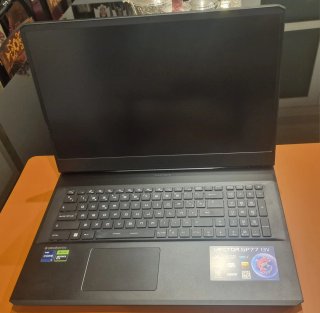 Portátil MSI Vector GP77 i9 RTX 4070 (Negocio)