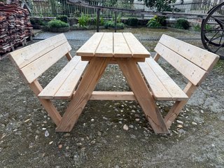 Tavolo da picnic per bambini in legno con panche