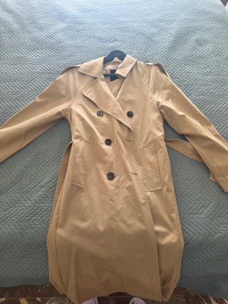 Gabardina Beige Pull&Bear Talla S
