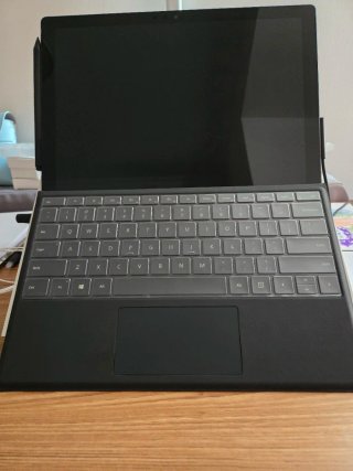 Microsoft Surface Pro 6 i7 16GB RAM 512GB SSD
