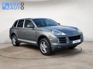 Porsche Cayenne -