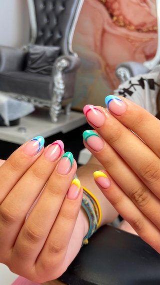 PARAFINA GRATIS CON TU MANICURA