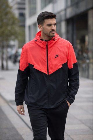 Chaqueta Cortavientos Nike Roja y Negra