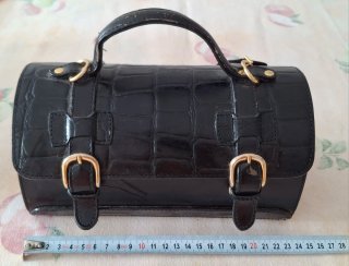 Bolso Negro estilo maletín