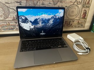 MacBook Pro 2020 M1 16GB 512GB SSD Batería 100%