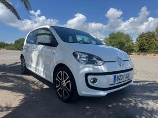Volkswagen up! 2015