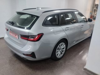 BMW 318 Hybrid diesel Automático.
