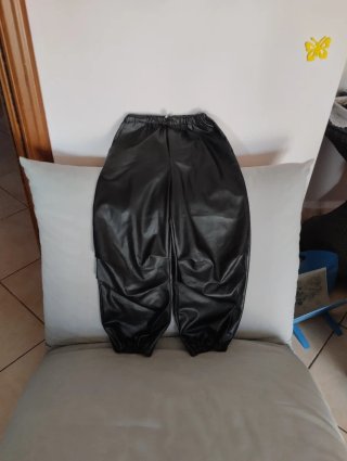 Belliissimi Pantaloni neri Zara Ecopelle anni 10