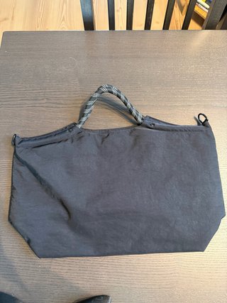 Bolso Tote Deportivo de Nylon Negro