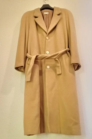 Abrigo largo de lana beige
