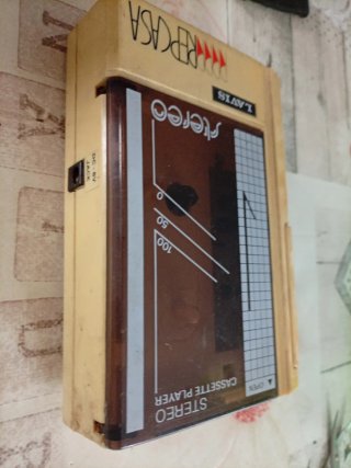 Radio Cassette Lavis Beige/Marrón