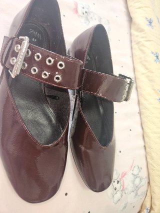 Manoletinas Zara color vino marron Talla 37