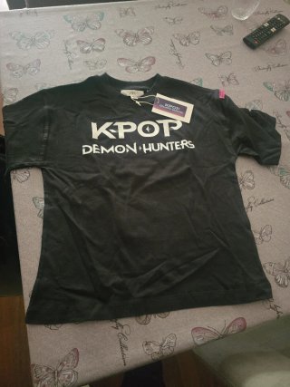 SIN ESTRENAR!!!! Camiseta Kpop Demon Hunters