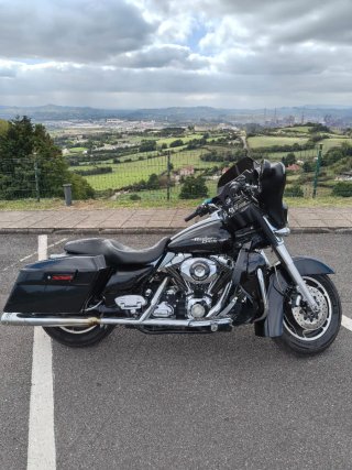 Harley Davidson FLHX Street Glide