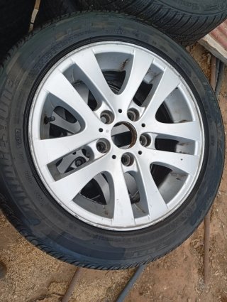 Llantas de aleación plateadas