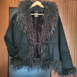 Cazadora negra pelo talla M