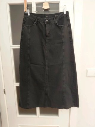 Falda vaquera C&A negra talla 42