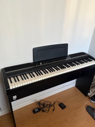 Piano Digital Korg SP-170S