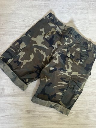 Pantalón corto camuflaje