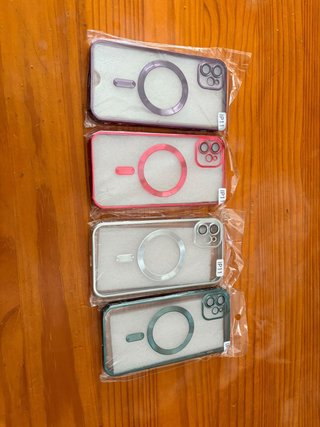 Lote de 4 fundas magneticas para iphone 11