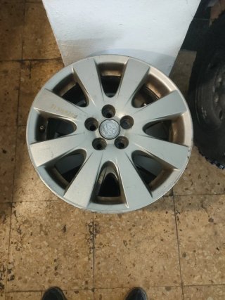 Llantas Toyota Avensis T25 16