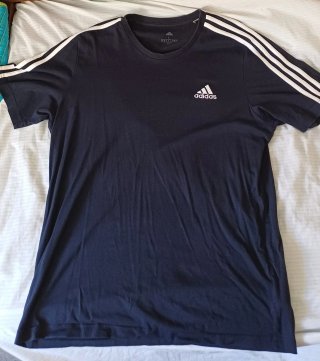 Camiseta Adidas Negra Rayas Blancas Talla L