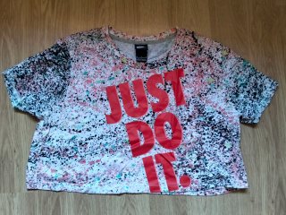 Camiseta Crop Top Nike Multicolor