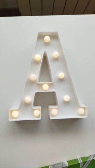Letra A Decorativa con Luces LED