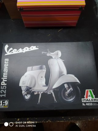Modello Vespa 125 Primavera Italeri