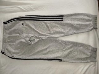 Pantalón de chándal Adidas gris