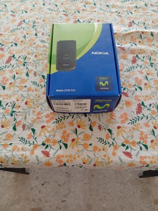Nokia 2720 Fold