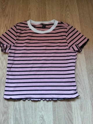 Camiseta Crop Top Shein Rayas Rosa y Negro