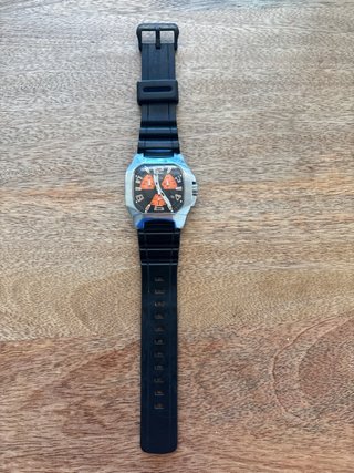 Reloj Lotus con correa negra