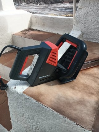 Cortasetos Gardena 400